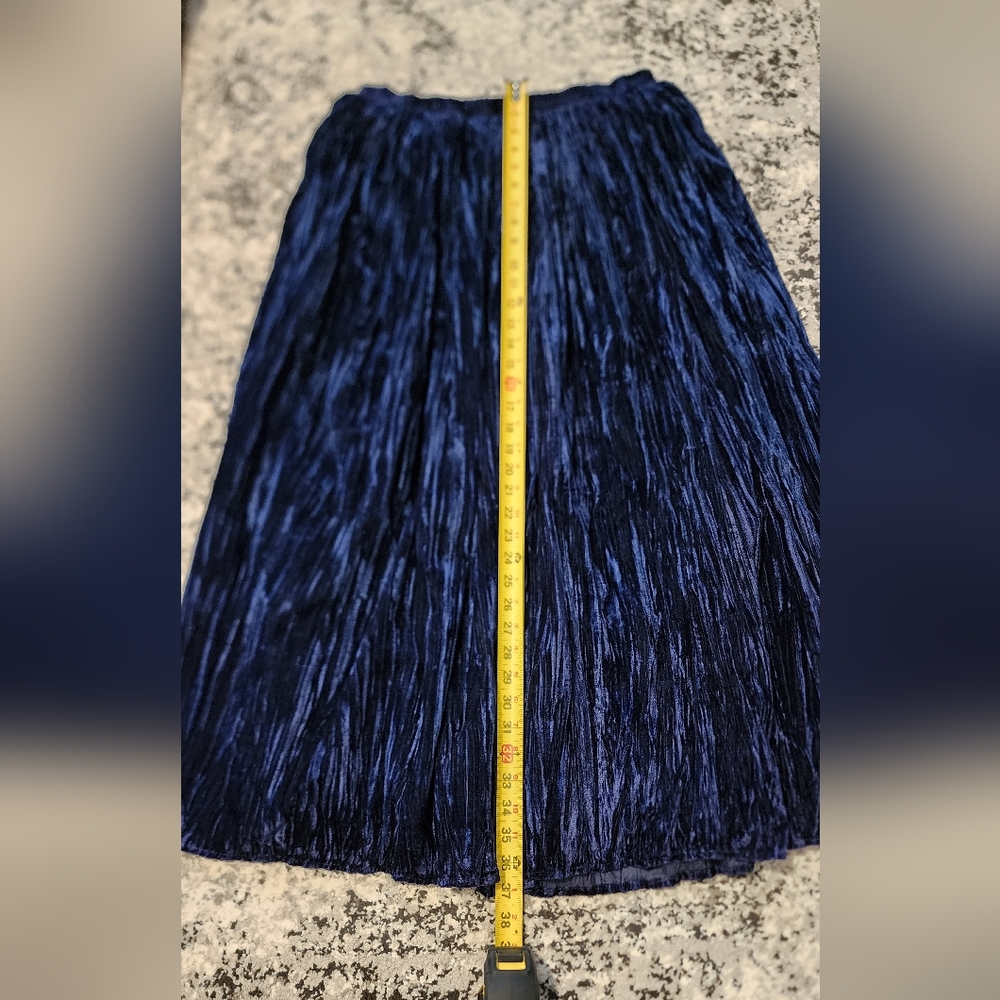 🌻Elegant Blue Velvet Skirt - Picture 7 of 7